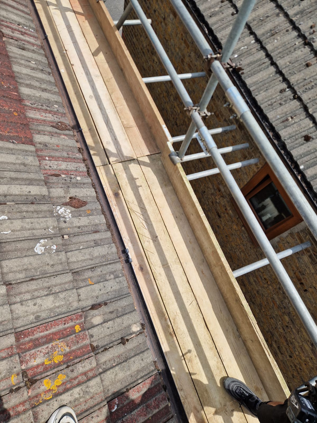 Scaffolding planks detail